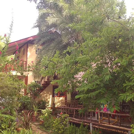 Ban Sabai Sabai Guest House Kanchanaburi City Exterior photo