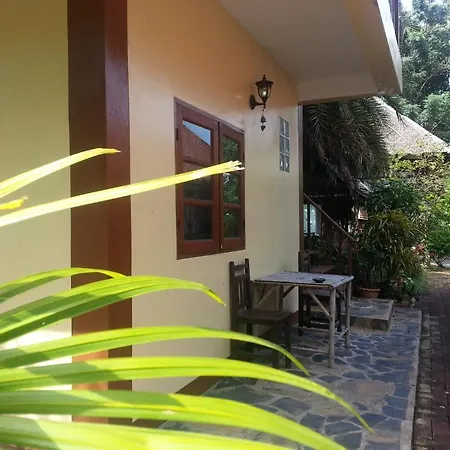 Ban Sabai Sabai Guest House Kanchanaburi City Room photo